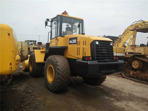 Cargadora Komatsu WA200 Usada Original de Japón, Precio Económico, Alta Calidad, en Venta - Product Image 2
