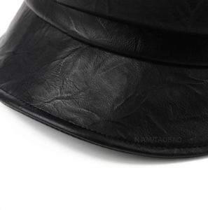 หมวกเบเร่ต์หนัง PU สไตล์อังกฤษย้อนยุคสำหรับผู้หญิง แฟชั่นเรียบง่ายสำหรับฤดูใบไม้ร่วงและฤดูหนาว - Product Image 4