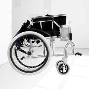 Fauteuil roulant manuel en alliage d'aluminium pliable et léger avec frein en U pour personnes âgées et femmes enceintes - Product Image 3