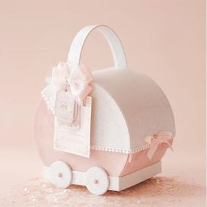 Neonate Baby pink Memory Cradle Box Custom vestiti per neonati neonati pettorina set confezione regalo scatola <span class=keywords><strong>neonato</strong></span> con manico a fiocco - Product Image 2