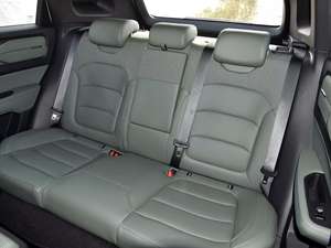 2025 pour Geely Icon 1.5TD Urban Road Edition Auto Nouveau Petit SUV 5 Portes 5 Sièges R16 Pneu Chine Exportation Essence Voitures De Tourisme - Product Image 6