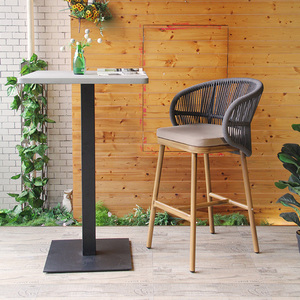 <span class=keywords><strong>Chaise</strong></span> de <span class=keywords><strong>bar</strong></span> en osier moderne pour l'extérieur avec dossier haut et repose-pieds en aluminium de <span class=keywords><strong>75</strong></span> <span class=keywords><strong>cm</strong></span> de haut, idéale pour les patios, les jardins et les balcons - Product Image 2
