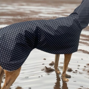 Qiqu personalizado nuevo diseñador de lujo perro impermeable chaqueta a prueba de viento ligero <span class=keywords><strong>galgo</strong></span> impermeable - Product Image 4