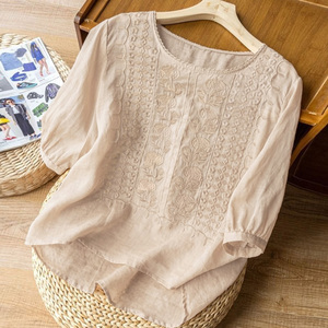 Nouvelle Blouse Décontractée pour Femme en Organza Brodé 100% Viscose, Col Rond, Manches Trois Quarts, Coupe Ample, Style Simple d'Été - Product Image 5