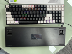 คีย์บอร์ดสำหรับเล่นเกมกลไกแบบมีสาย<span class=keywords><strong>100</strong></span>คีย์ใหม่แป้นพิมพ์สีฟ้า kailh ตัวสวิตช์ <span class=keywords><strong>RK</strong></span> แกนสีรุ้งแบบมีไฟอินเทอร์เฟซแบบ C ภาษาอังกฤษ - Product Image 5