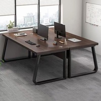 Bureau d'ordinateur individuel tendance en bois foncé, plateau lisse et sans joint, haute résistance à la charge