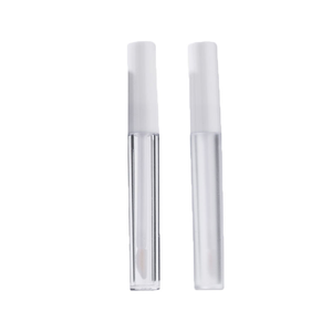 En stock – Nouveau tube de brillant à lèvres transparent rond de 10 ml avec grand pinceau, design moderne et personnalisable pour marque privée - Product Image 3