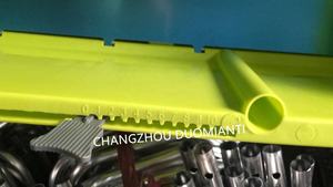 Spargitore di Semi da Giardino in Plastica di Alta Qualità da 12L con Manico in Alluminio, Ecologico e Durevole per Fertilizzanti - Product Image 4