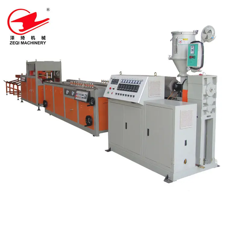 2022 Pp Pe Wpc Decking Fence Making Machine Door Floor Decorative Profile Board Panel Extrusion Wpc Production Line