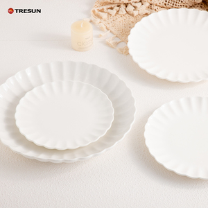 Vaisselle blanche à motif nordique en relief avec bordure florale pour mariage, maison, restaurant, fête - Product Image 5