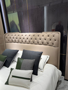 Camera da letto in vera pelle, un letto con <span class=keywords><strong>dimensioni</strong></span> di 2*2.2 metri un grande letto <span class=keywords><strong>matrimoniale</strong></span> in vera pelle ricamata - Product Image 2