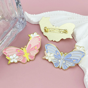 เข็มกลัดโลหะญี่ปุ่นน่ารักขายส่ง ลายผีเสื้อ แมลง การ์ตูน รูปสัตว์ ของตกแต่งงานแต่งงาน ของขวัญ งานหล่อ - Product Image 6
