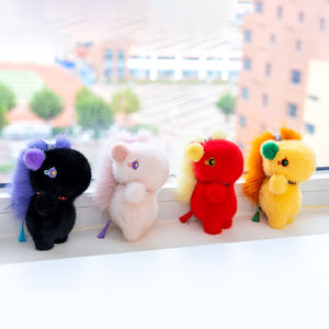 Llaveros de peluche de caballo de dibujos animados al por mayor, decoraciones para bolsos, regalos de mascota, llavero de peluche de caballo rojo - Product Image 5