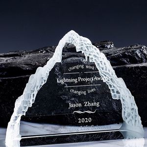 Vente en gros Trophée personnalisé en forme de montagne de cristal - Product Image 1