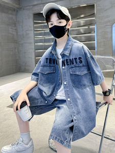 Ensemble d'Été Tendance pour Garçons, Vêtements <span class=keywords><strong>en</strong></span> <span class=keywords><strong>Jean</strong></span> avec Lettres, <span class=keywords><strong>Chemise</strong></span> à Manches Courtes et Short, Deux Pièces - Product Image 3