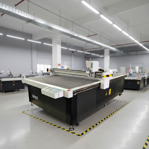 Machine <span class=keywords><strong>de</strong></span> découpe automatique <span class=keywords><strong>de</strong></span> caoutchouc pour joints, avec couteau oscillant vibrant CNC - Product Image 1