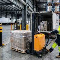 Gerbeur semi-électrique CDSD 1T 1.5T avec hauteur de levage de 1,6 m à 3,5 m, station hydraulique de haute qualité et mât en acier C