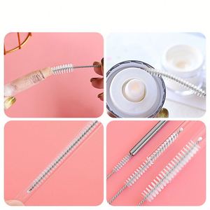 Cepillo de Limpieza Doméstico Hecho de Material de Nailon para Limpiar las Grietas de Biberones, Botellas de Agua y Pajitas - Product Image 2