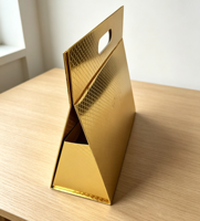 Boîtes cadeaux pliables triangulaires en or métallique gaufré, emballage de luxe pliable pour boulangerie et cadeaux