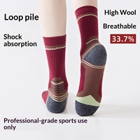 Chaussettes de compression mi-mollet en laine mérinos pour femme, avec amorti et soutien de la voûte plantaire, idéales pour la randonnée, l'alpinisme et l'été, anti-odeurs et respirantes