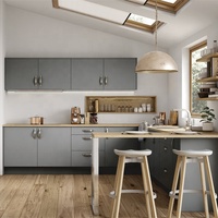Armoires de cuisine en bois massif avec finition en laque cuisine plat pack armoire