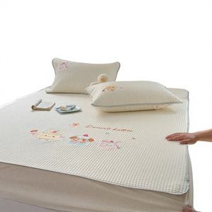 Juego de Tres Piezas de Colchoneta Refrescante <span class=keywords><strong>Dudu</strong></span> de Acrílico con Bordado de Dibujos Animados, Lavable a Máquina, Resistente a la Abrasión, de Gran Peso, Ajustable, para Verano - Product Image 1