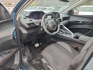 <span class=keywords><strong>Voiture</strong></span> d'occasion <span class=keywords><strong>Peugeot</strong></span> 5008 1.6T SUV Édition Elite <span class=keywords><strong>7</strong></span> <span class=keywords><strong>places</strong></span> Année 2018, d'un seul propriétaire, titre propre, SUV familial prêt à l'emploi - Product Image 4