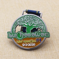 Médaille de défi en nickel antique en émail doux personnalisé avec forêts, lacs et montagnes