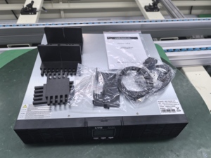 고주파 랙 마운트/타워 변환형 온라인 UPS 전원공급장치 1kVA, 2U, 98.5% 에코, 1.0 PF, 회전형 LCD, 광범위 입력 전압 - Product Image 4