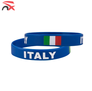 9 Diseño EE. UU. Reino Unido Argentina Canadá Países Bandera Logo Equipo deportivo Bandera de silicona personalizada Pulsera - Product Image 5