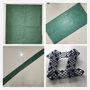Géotextile végétal en polyester pour les pentes de rivières, semis d'herbe, talus fluviaux et contrôle des inondations (sacs de sable) - Product Image 3