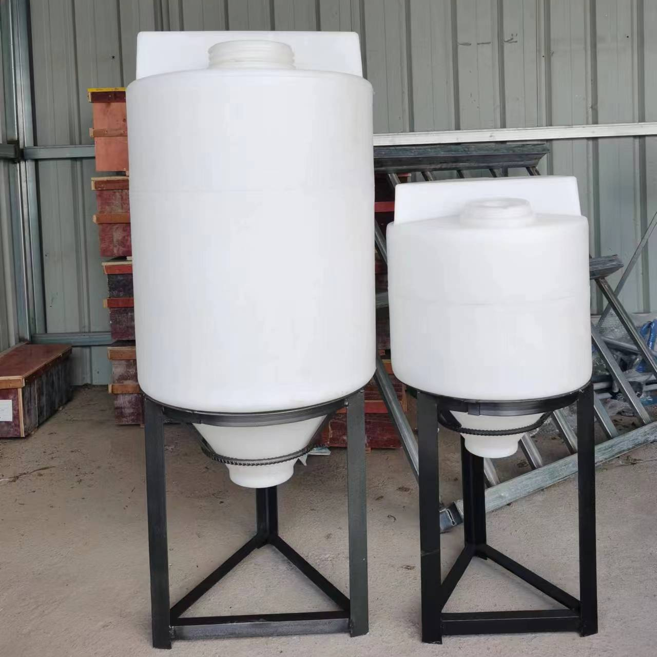 factory price LLDPE Conical container 2000 liters water tank 200L 1000L rain storage tank 100l dosing tank