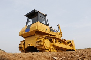 Produits les plus vendus Nouveau mini-bulldozer hydraulique sur chenilles de 176 ch Sem816 Sem816d avec lame et ripper en option - Product Image 3