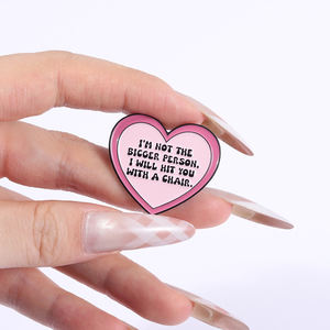 我不是大个子，我会用椅子搪瓷别针打你有趣的报价金属胸针翻领徽章搪瓷别针批发 - Product Image 4