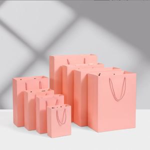 Bolsas de Regalo de Papel Kraft de Lujo Hechas a Mano para Pequeñas Empresas, Materiales Reciclados, Colores Azul/Rosa/Negro/Rojo/Blanco, Envoltorio para Regalos - Product Image 3