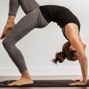 <span class=keywords><strong>Tappetino</strong></span> da Yoga in TPE con Fori per Appendere Durevole ed Ecologico Antiscivolo Spesso per Pilates con Occhielli per Fitness e <span class=keywords><strong>Meditazione</strong></span> - Product Image 4