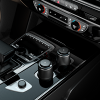 Diffuseur d'arômes pour voiture SCENTA OEM, couleur et design personnalisés, rechargeable par USB, diffuseur de parfum de luxe pour voiture