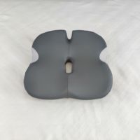 Coussin de siège de coccyx en mousse à mémoire de forme respirante pour le soulagement de la douleur sciatique du bas du dos