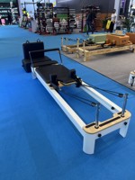 Lit de Pilates Commercial à Cadre en Aluminium, Machine d'Exercice Pilates Non Pliable avec Appui-tête et Sangles pour Yoga
