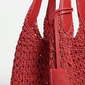 กระเป๋าถือโครเชต์สีแดงแบบสั่งทำ ปักลาย แต่งหนัง  รักษ์โลก กระเป๋าถือสุภาพสตรี ปิดแบบกระดุม  สำหรับฤดูร้อน ฤดูใบไม้ร่วง  ใช้เดินทาง พกพาสะดวก ไปเที่ยวทะเล - Product Image 3