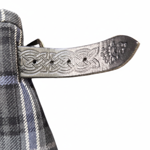 Tenue traditionnelle de kilt en tissu écossais gris Douglas, faite à la main, pour homme, taille sur mesure - Product Image 2