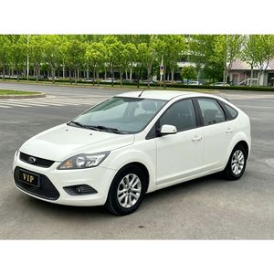 Guazi <span class=keywords><strong>Ford</strong></span> Focus 2013 Berline d'occasion Essence Manuelle Quotidienne Traction avant Blanche Conduite à gauche Véhicule d'occasion en stock Berline en stock - Product Image 1