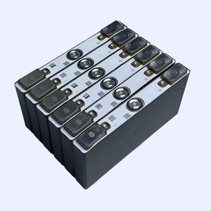 30C <span class=keywords><strong>แบตเตอรี่</strong></span> LiFePO4แบบปริซึม3.2V สำหรับสตาร์ทเครื่อง22Ah อัตรา C สูงสำหรับราคาขายส่ง - Product Image 1