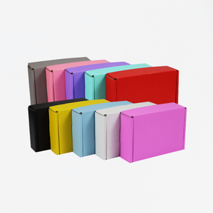 Caja corrugada negra de tres capas, caja de papel cuadrada Kraft de cartón de avión, paquete de caja de envío de <span class=keywords><strong>correo</strong></span> plegable con impresión en Color personalizado - Product Image 5