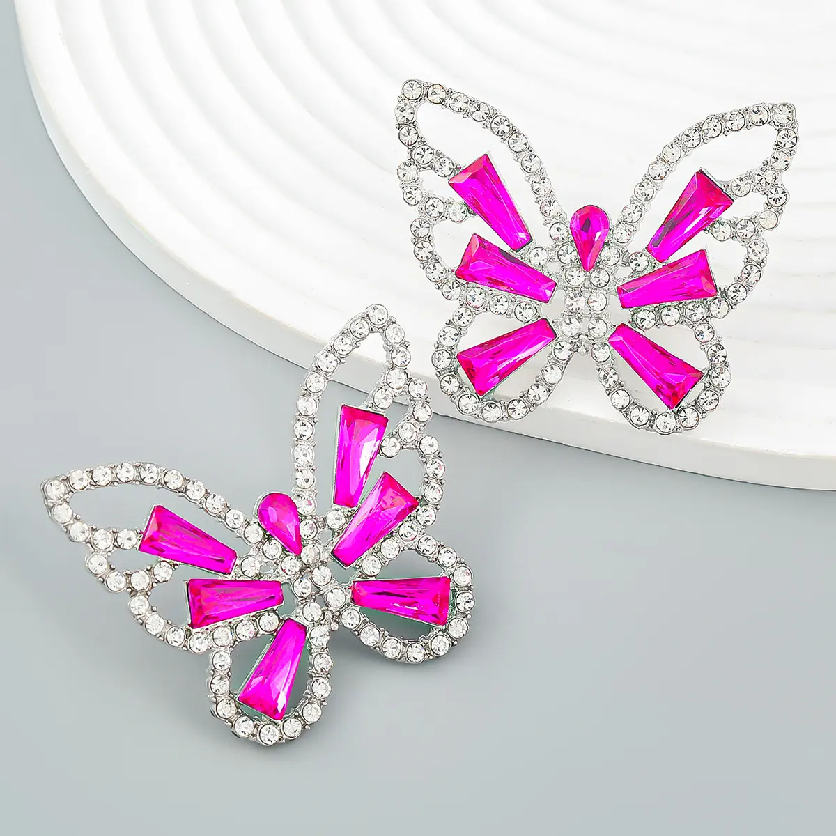 Fashion Color Diamond Alloy Rhinestone Butterfly Tide Exaggerated Super Fairy Stud Earrings for woman