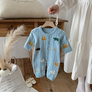 Automne et hiver nouvelles combinaisons tricotées pour bébé à manches longues motif de dessin animé chandails barboteuses 100% coton fermeture à bouton - Product Image 3