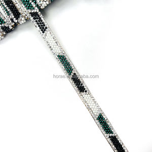 TM008 Nouveaux sacs de mélange de couleurs pour accessoires vestimentaires, garniture en perles, strass et cristaux, avec code-barres, et accessoires de strass à <span class=keywords><strong>coller</strong></span> - Product Image 2