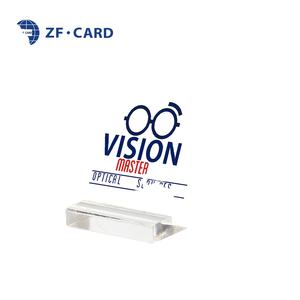 Carte de membre personnalisée pour les programmes de fidélité, carte de magasin en PVC, points de soutien, remises et systèmes de récompense VIP - Product Image 1