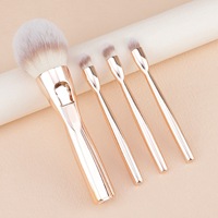 Ensemble de pinceaux de maquillage magnétiques portables 4 en 1, poils synthétiques doux, pinceau pour fond de teint, pinceau pour poudre, outils de maquillage professionnels