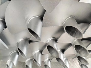 Système de montage solaire galvanisé à chaud fondation de bâtiment pieu d'ancrage de poteau de vis de terre en acier
